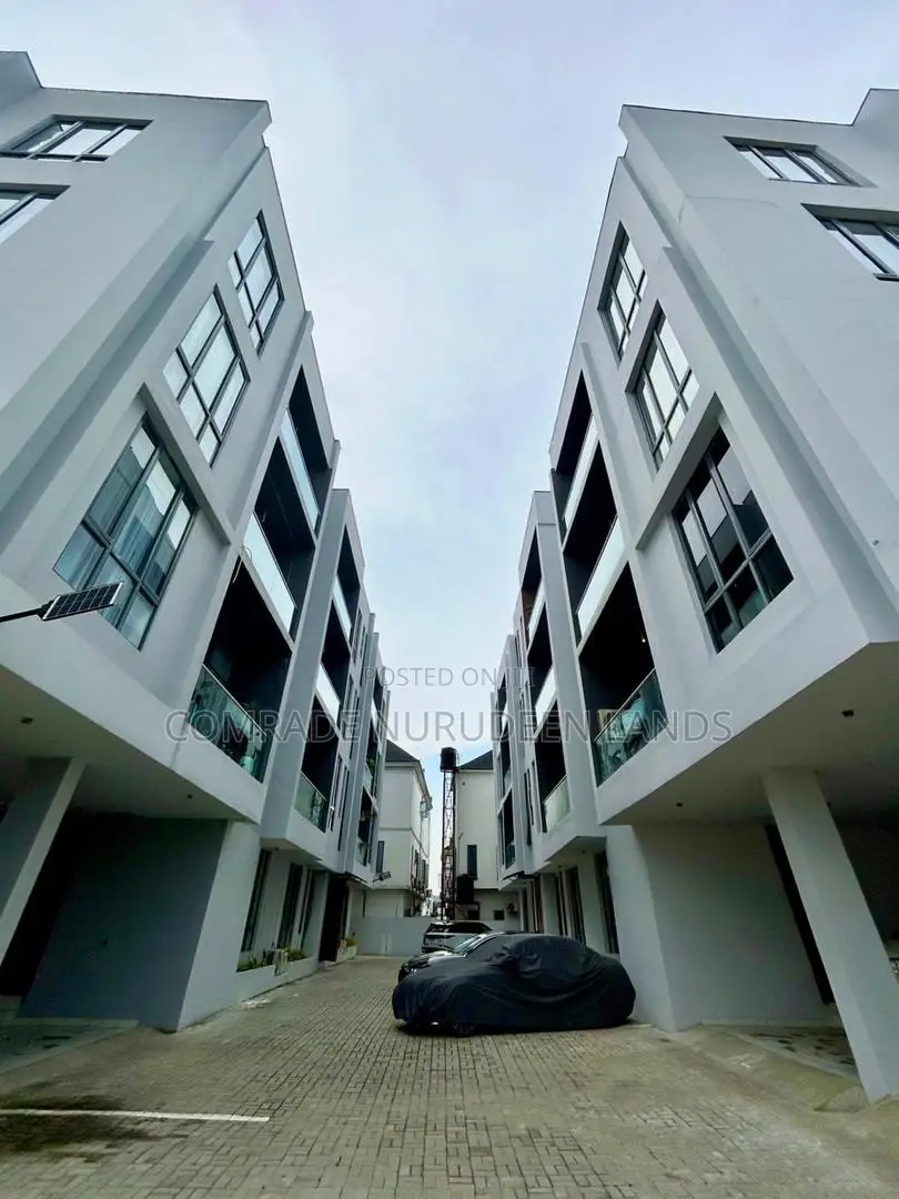 Furnished 2bdrm Apartment in Chevron for rent