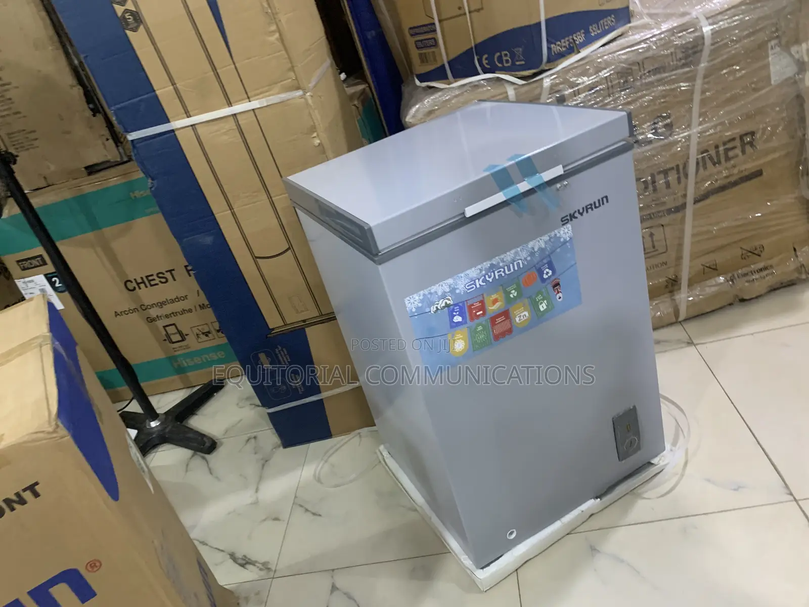 Skyrun 90L Chest Freezer With Spacious Interior