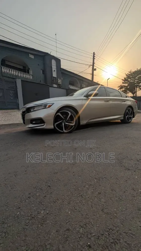 Honda Accord Sport (1.5L 4cyl Turbo CVT) 2019 Gold
