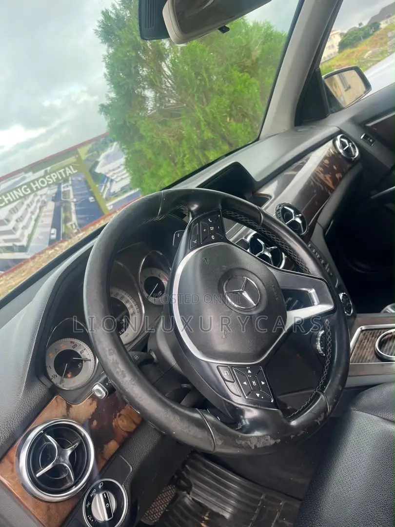 Mercedes-Benz GLK-Class 2014 Black
