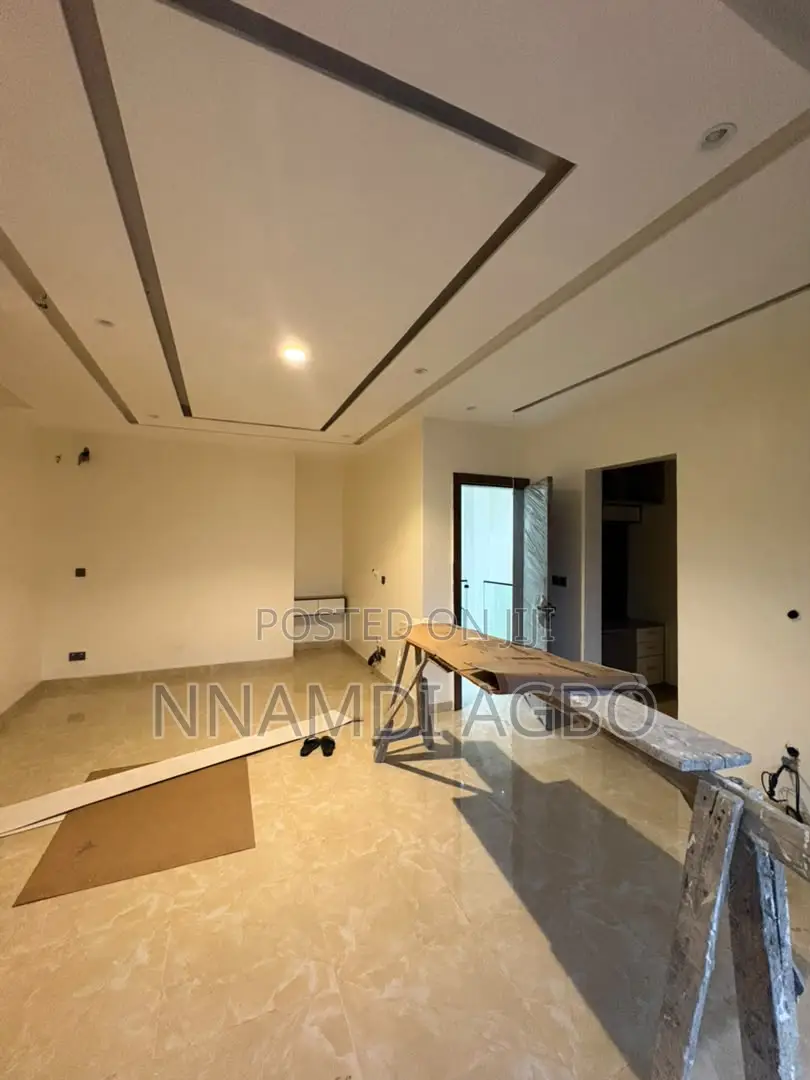 4bdrm Duplex in Ologolo for rent