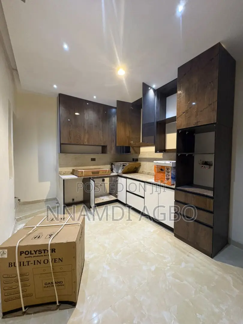 4bdrm Duplex in Ologolo for rent