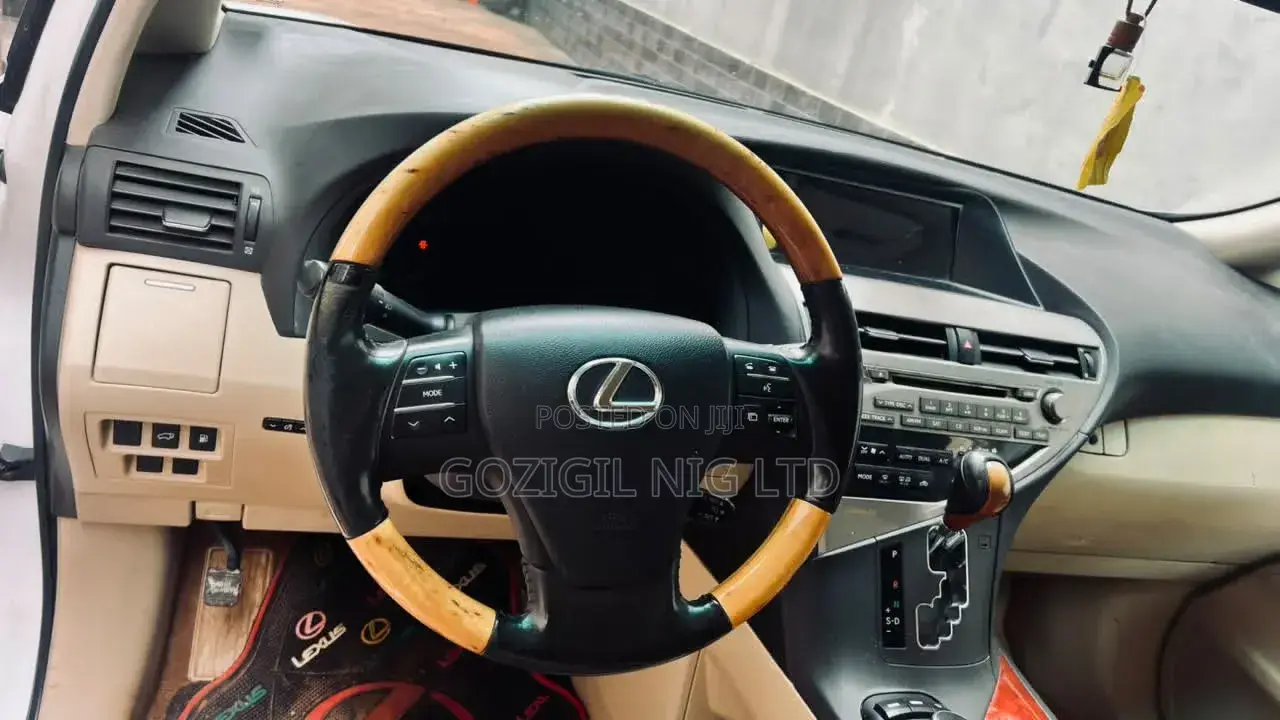 Lexus RX 2011 White