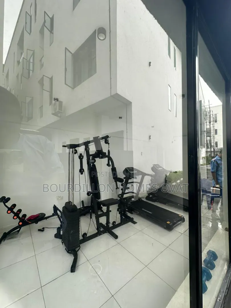 4bdrm Penthouse in Ikate Lekki Lagos for sale