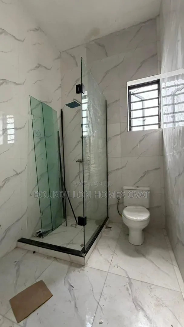 4bdrm Duplex in Ikota Lekki Lagos for sale