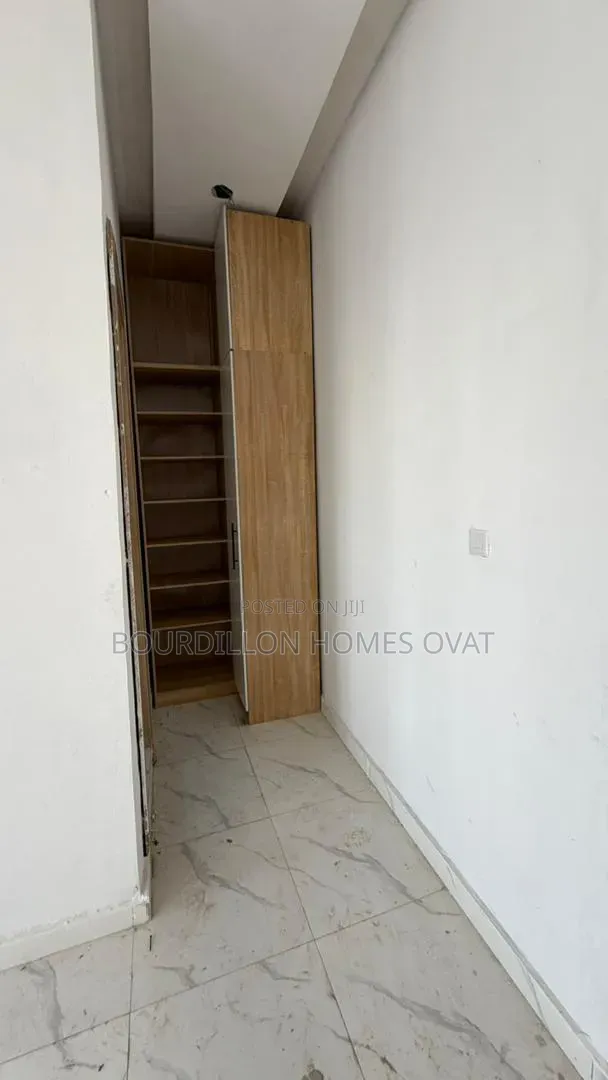 4bdrm Duplex in Ikota Lekki Lagos for sale