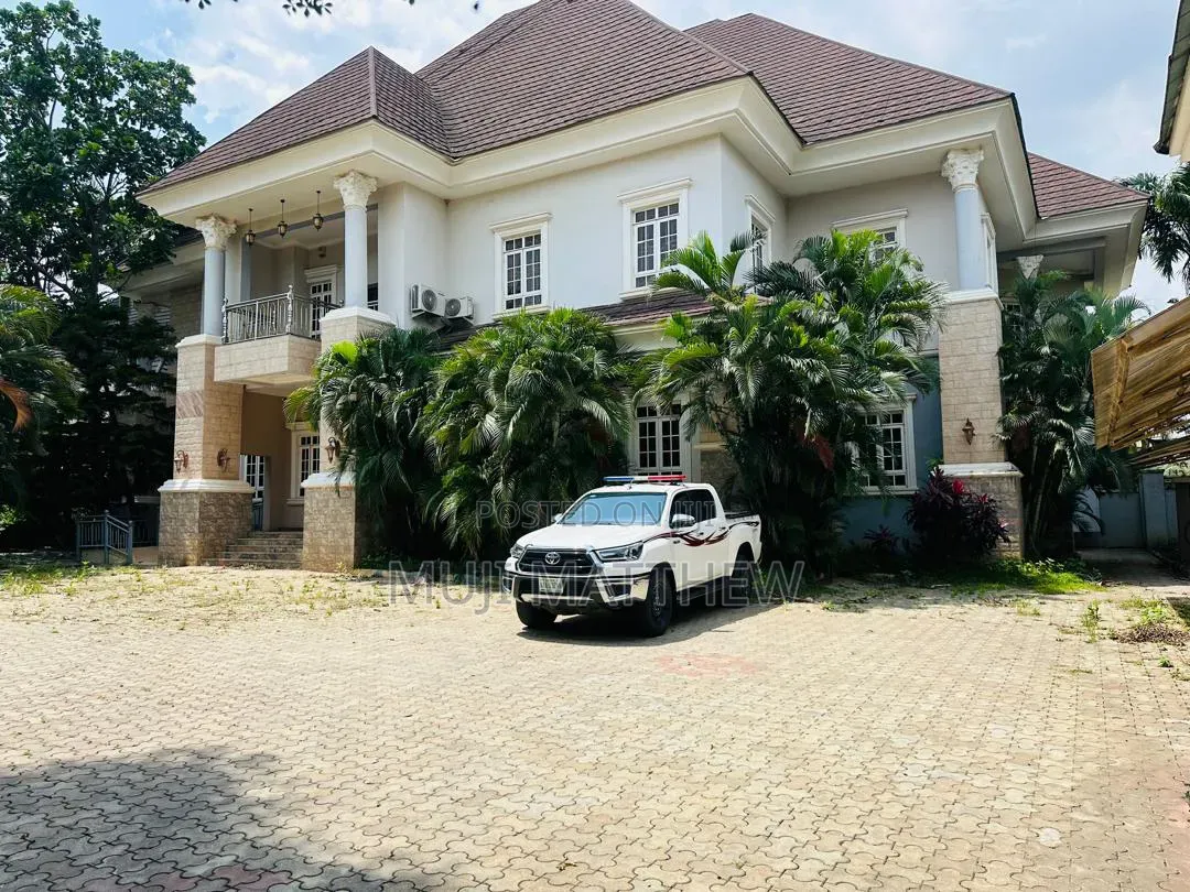 6bdrm Duplex in Wuse 2 for rent