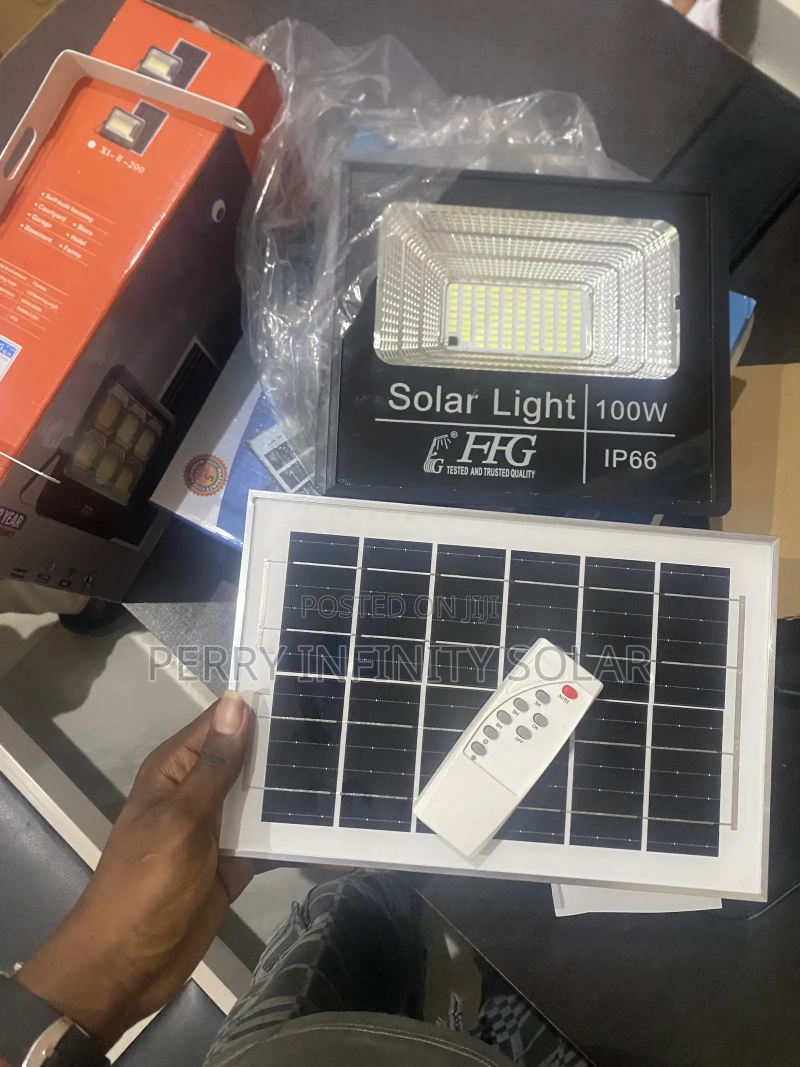 FFG 100W All in One Solar Flood Light IP66 With Remote Control