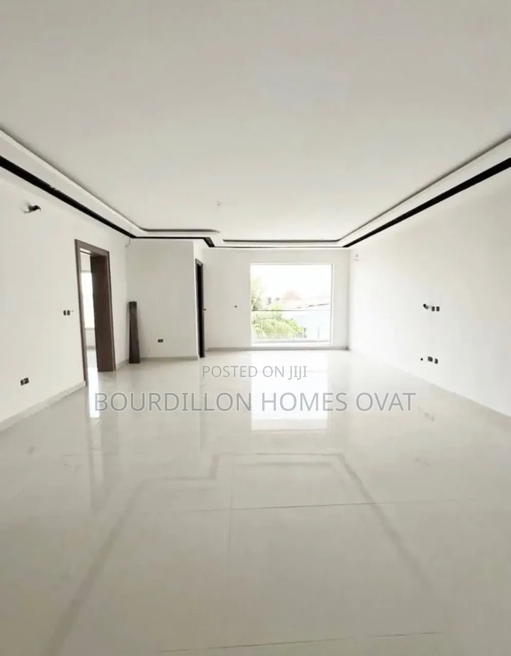2bdrm Apartment in Lekki Phase 1 for rent