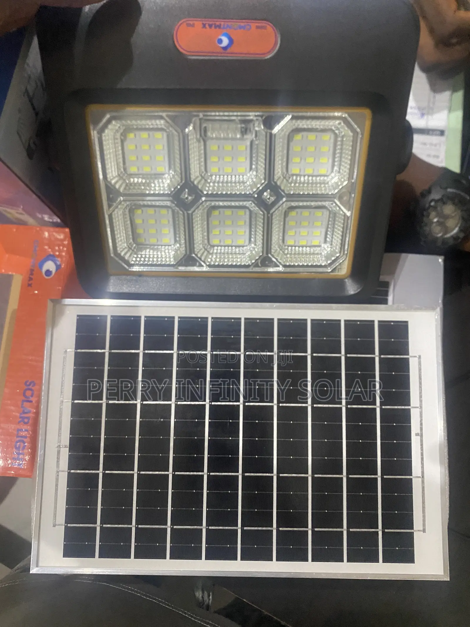 CMONTMAX 200W Solar Flood Light XG-200 With Solar Panel