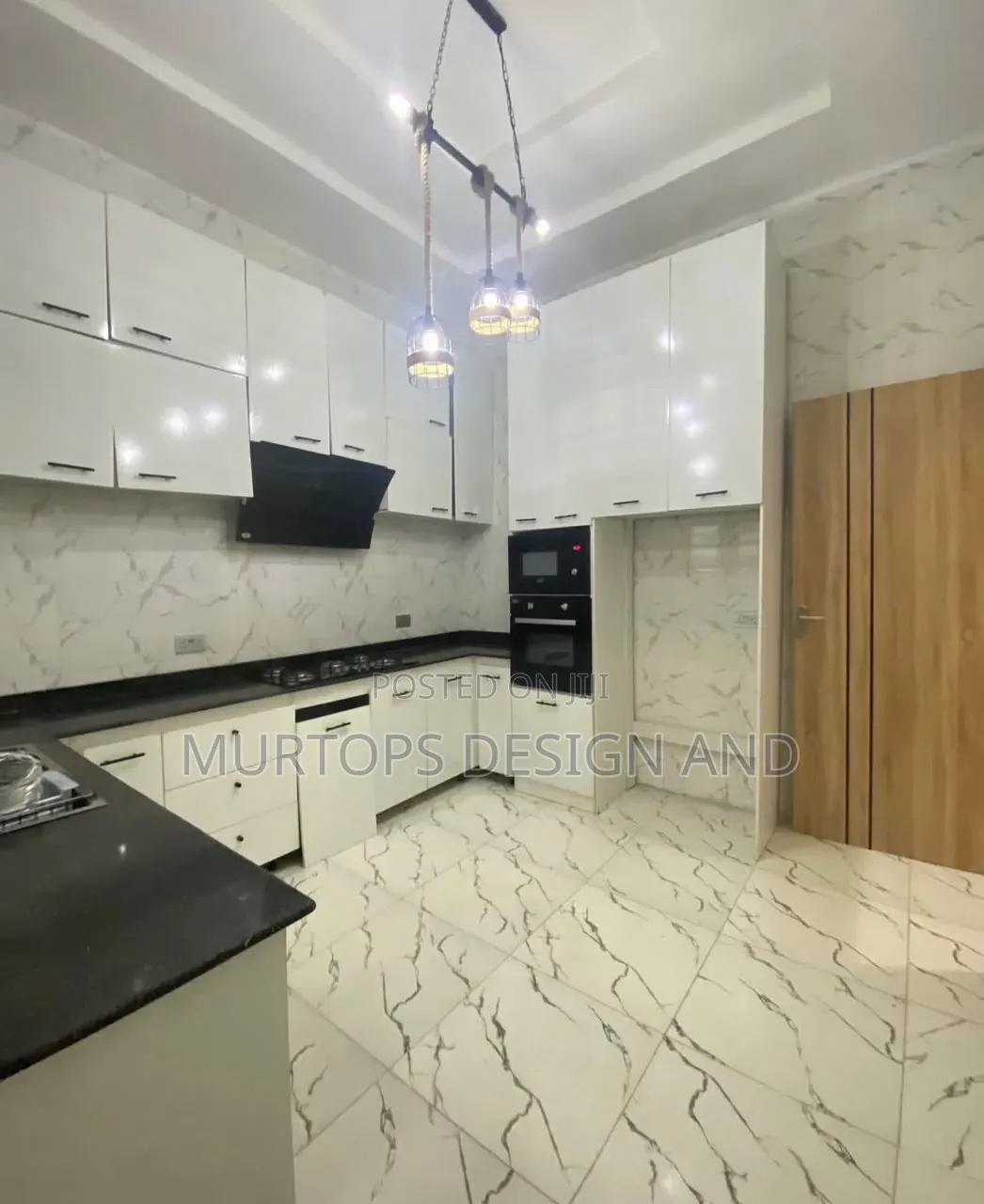 4bdrm Townhouse / Terrace in Ikota for rent