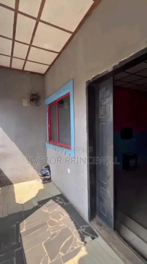 5bdrm Bungalow in Ikwerre for sale