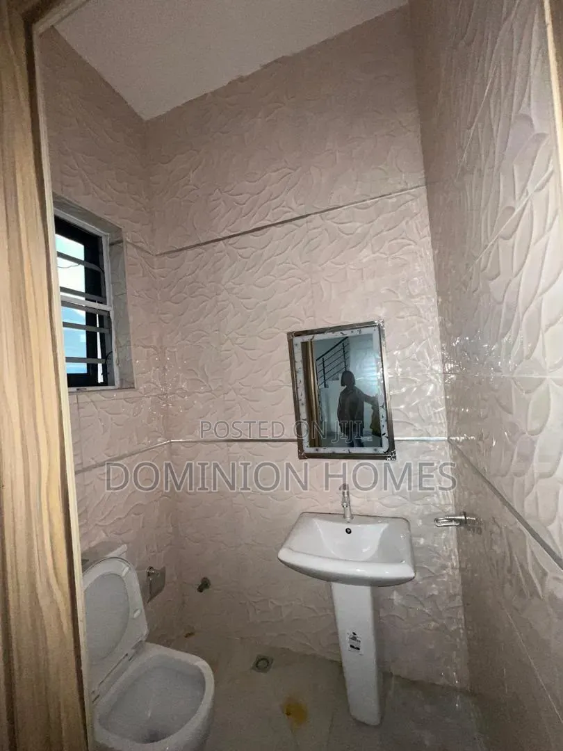1bdrm Shared Apartment in Oral Estate Lekki for rent