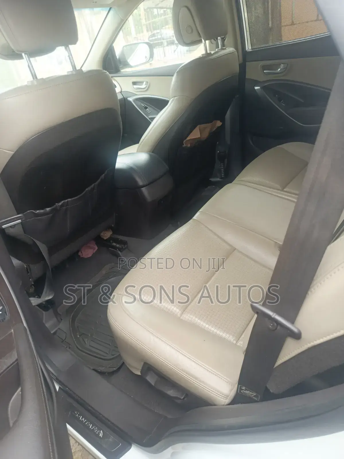 Hyundai Santa Fe 2013 White