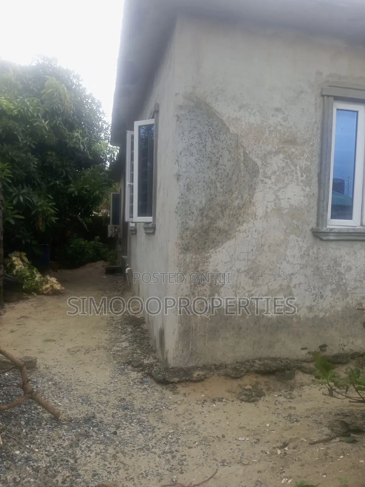 1bdrm Block of Flats in Royal Garden, Lakowe for rent
