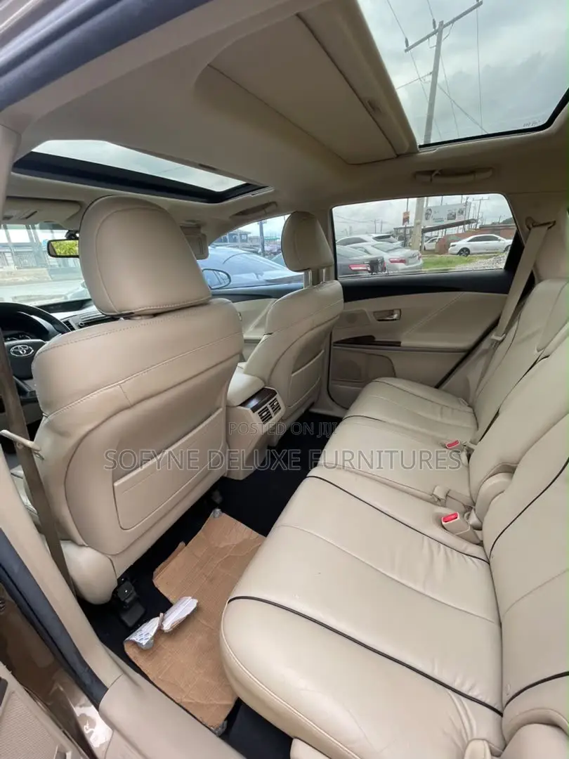Toyota Venza 2013 Gold
