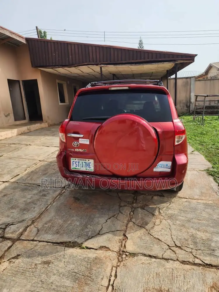 Toyota RAV4 2008 Red