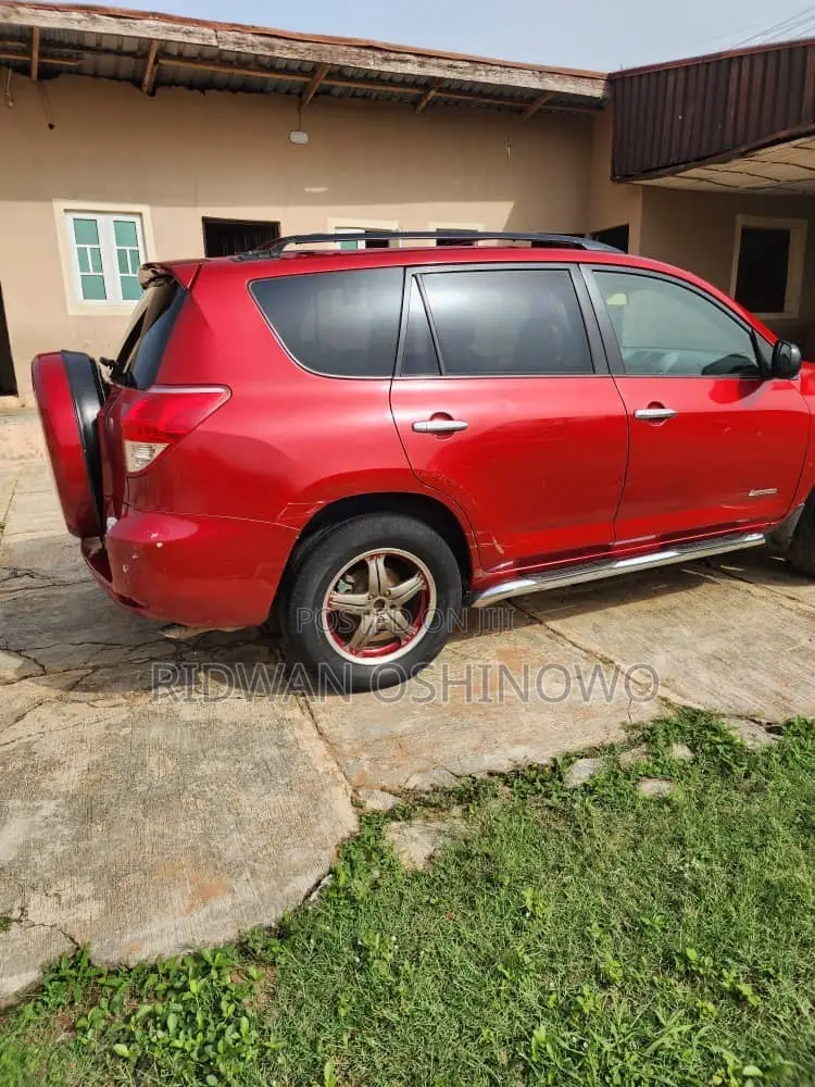 Toyota RAV4 2008 Red