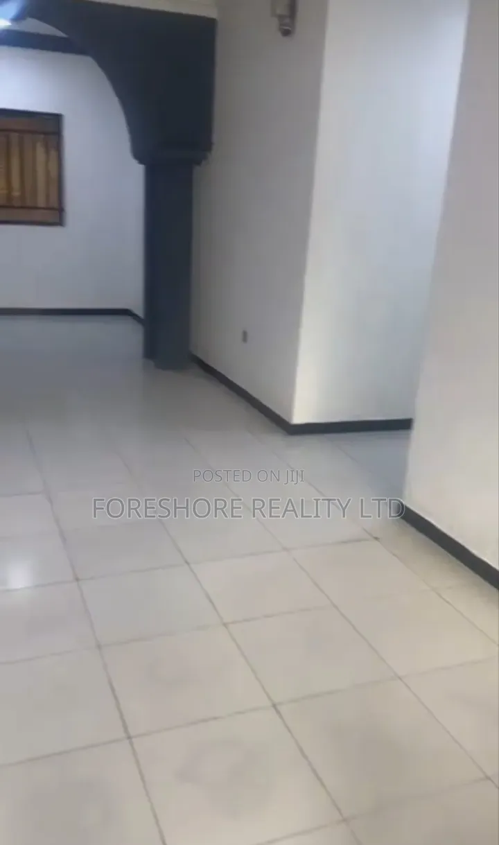 3bdrm Apartment in Awuse, Opebi for rent