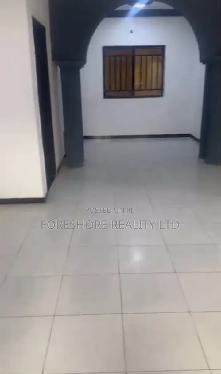 3bdrm Apartment in Awuse, Opebi for rent