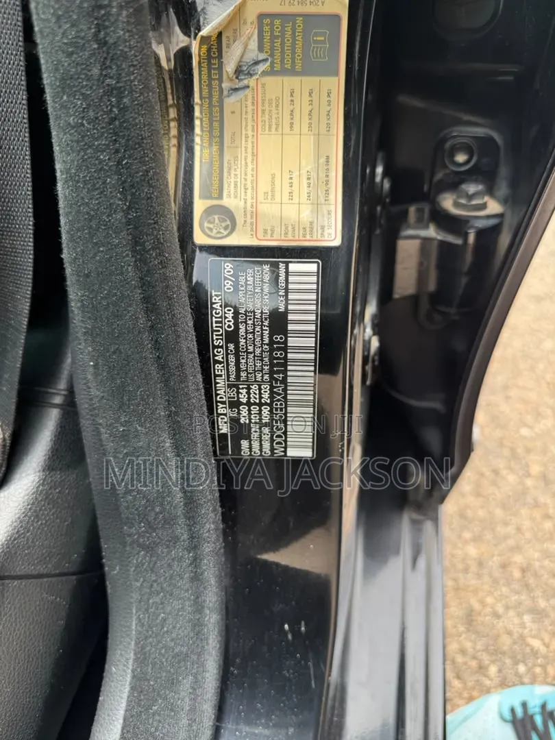 Mercedes-Benz C300 2009 Black