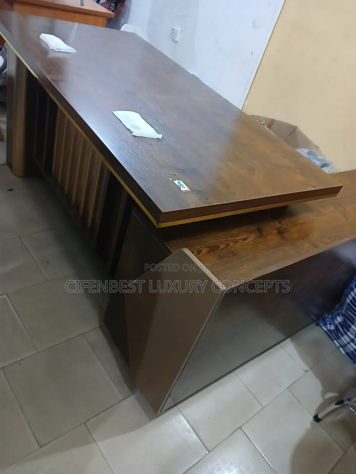 Exquisite Office Table 1.8mtres Extention