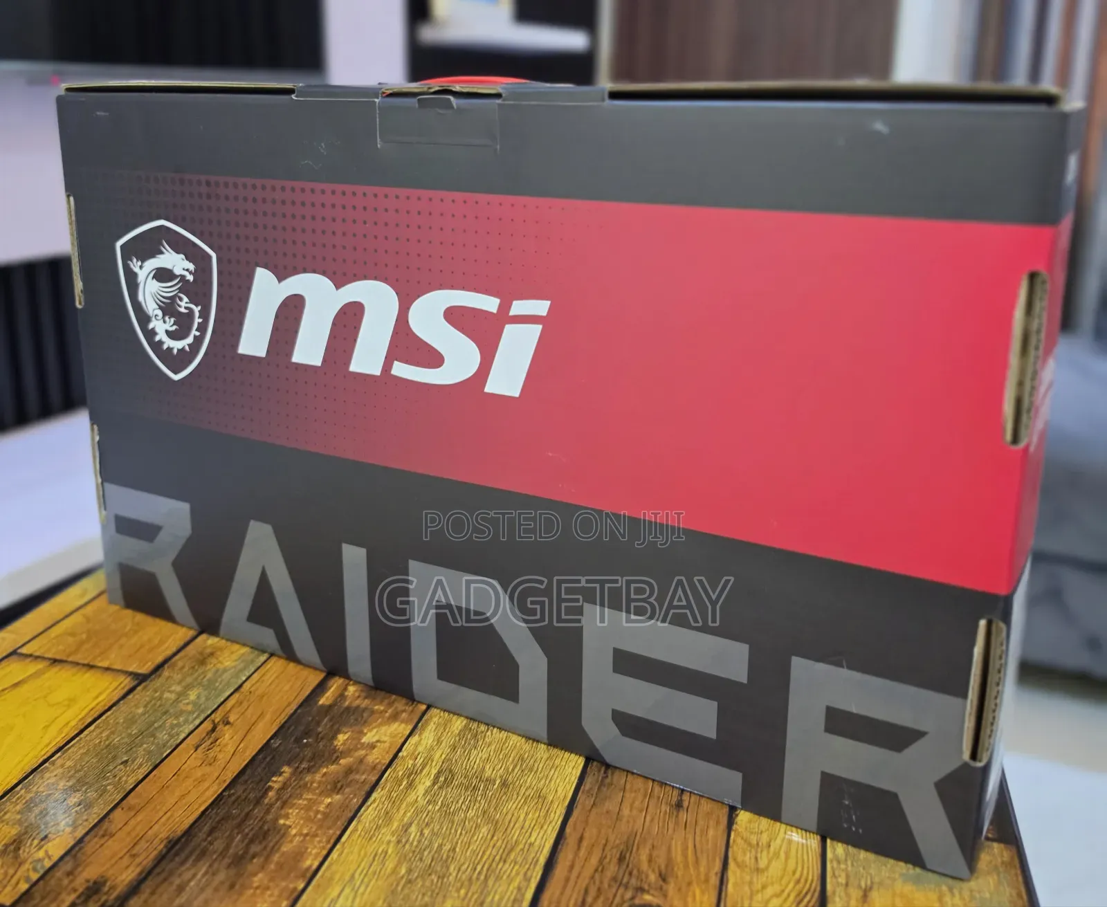 Laptop MSI Raider GE68HX 13VI-202US 64GB Intel Core i9 SSD 2T