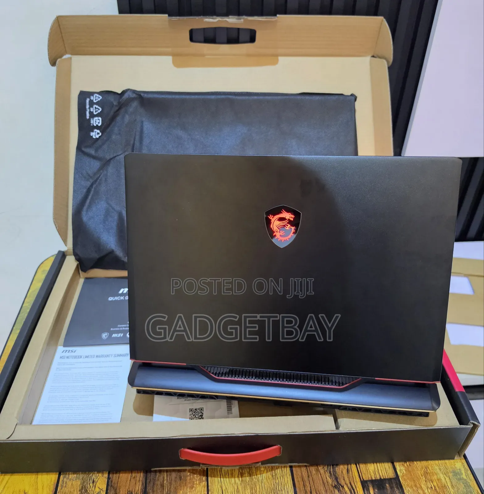 Laptop MSI Raider GE68HX 13VI-202US 64GB Intel Core i9 SSD 2T