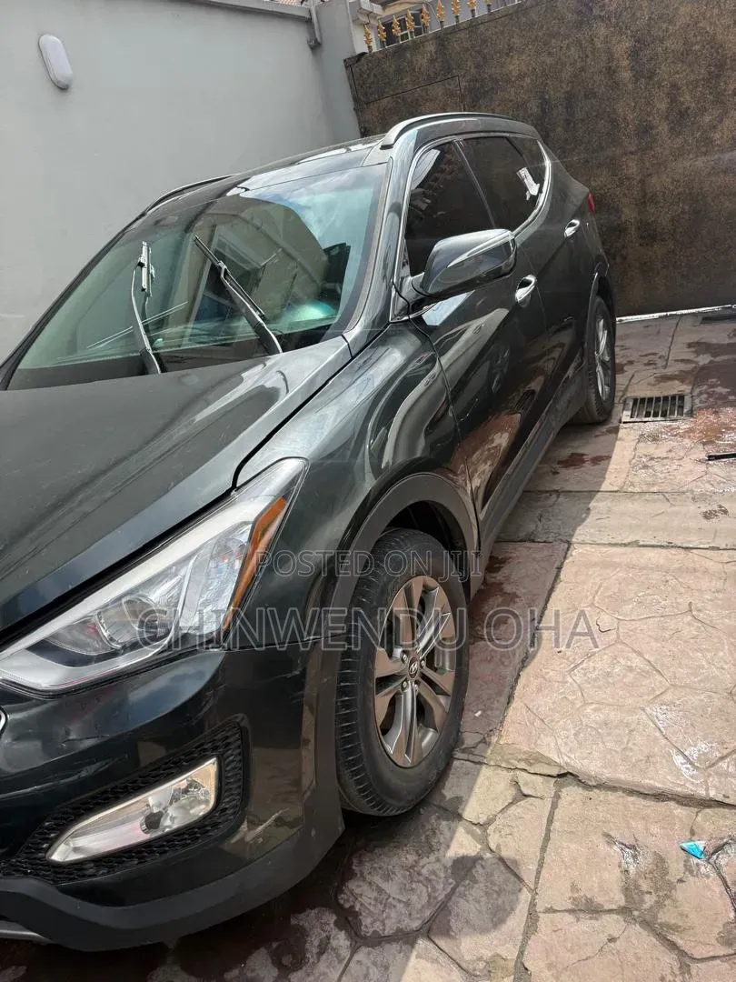 Hyundai Santa Fe 2014 Gray