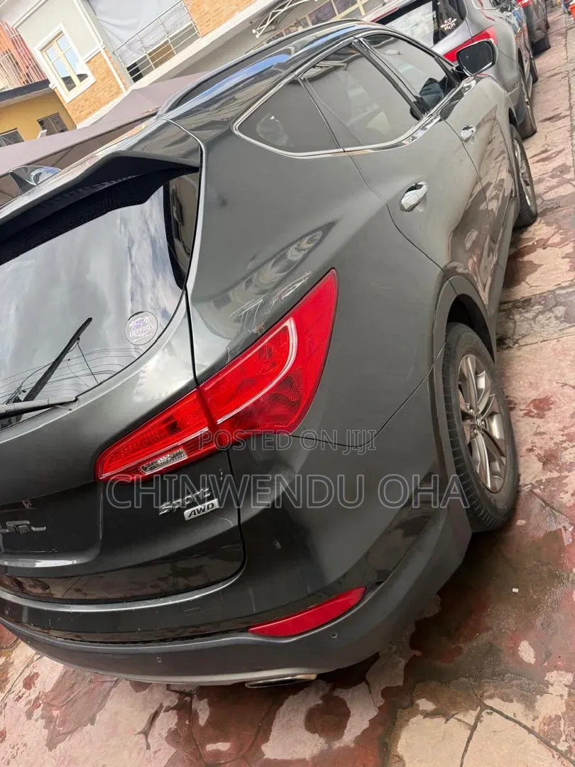 Hyundai Santa Fe 2014 Gray