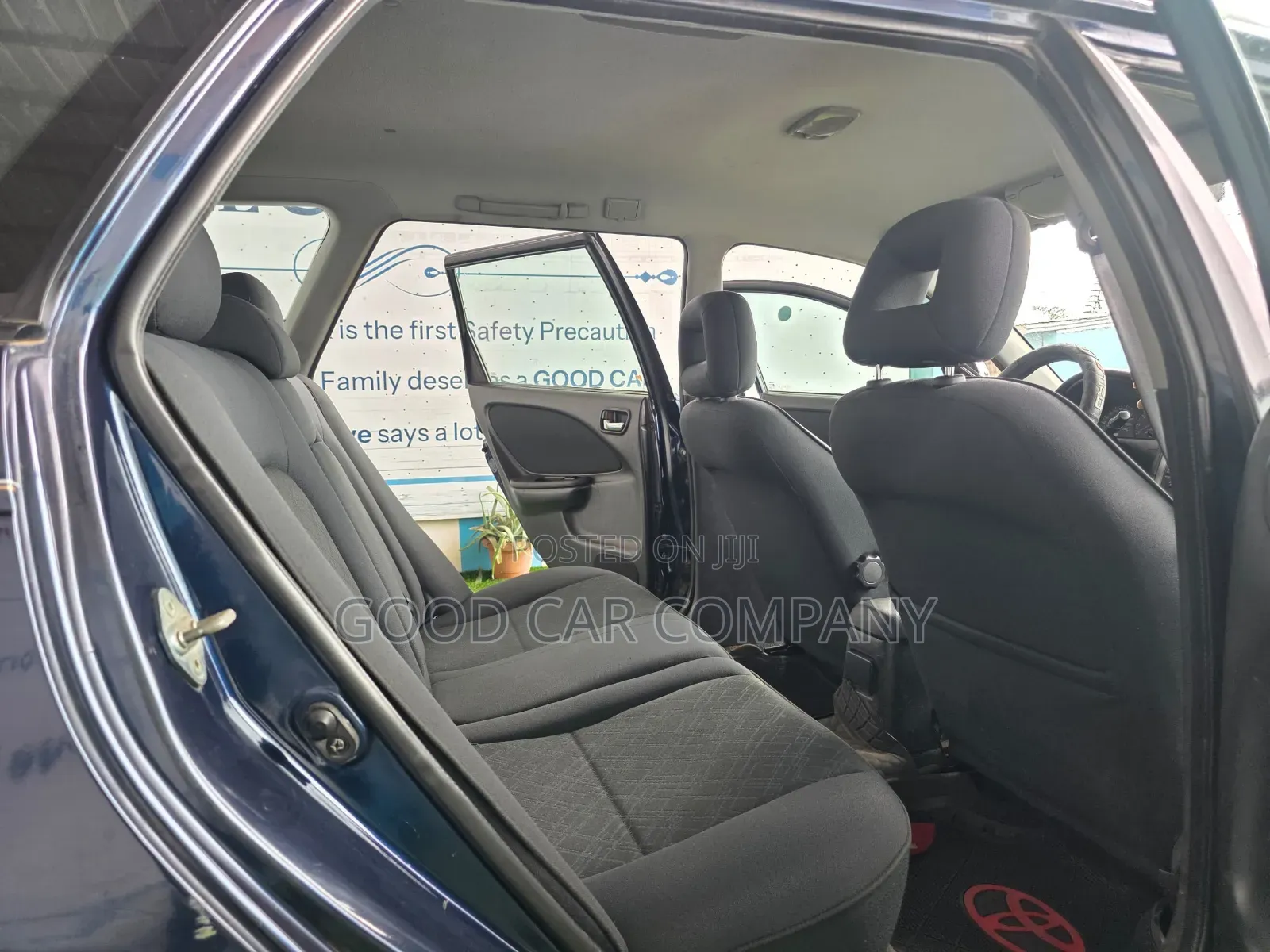 Toyota Avensis 2001 Blue