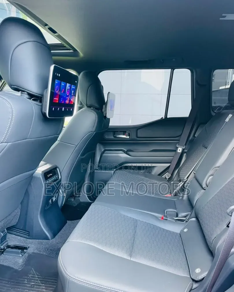 Toyota Land Cruiser Prado 2025 Black
