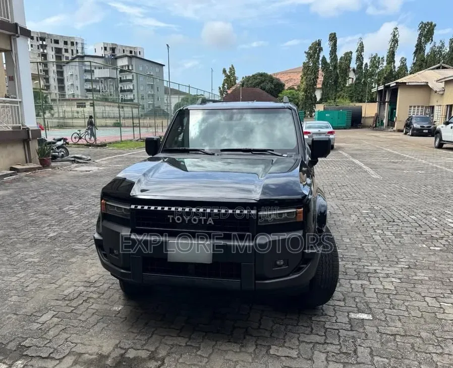 Toyota Land Cruiser Prado 2026 Black