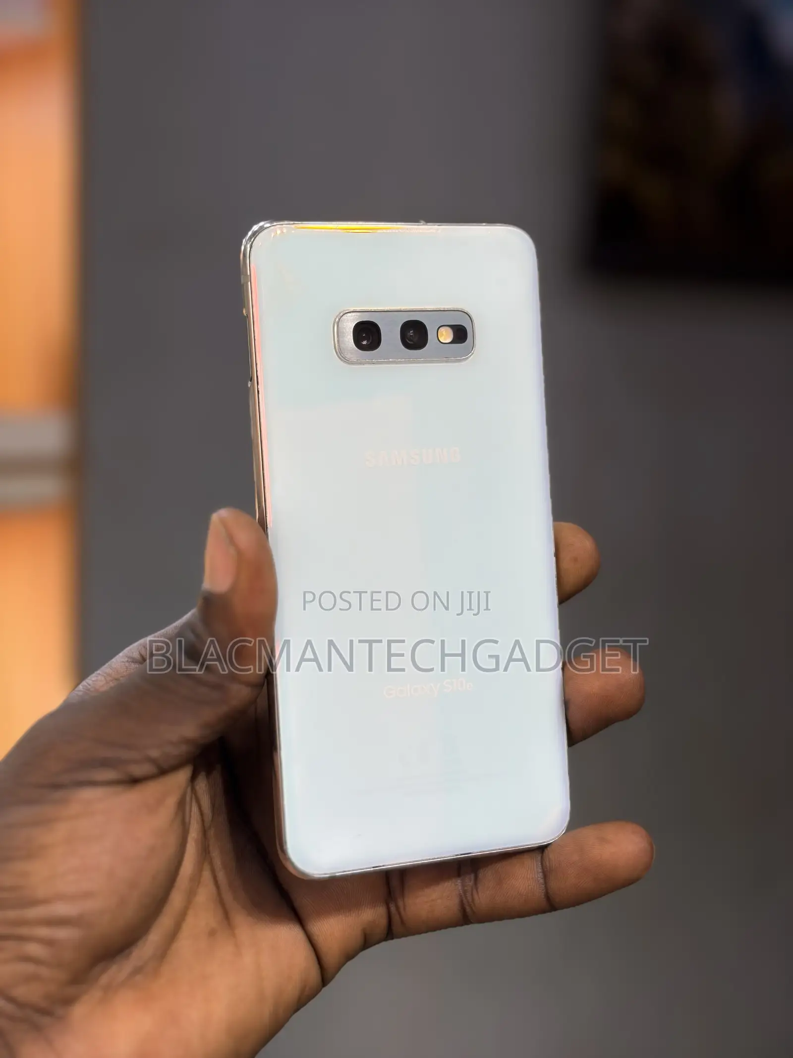 Samsung Galaxy S10e 128 GB Silver