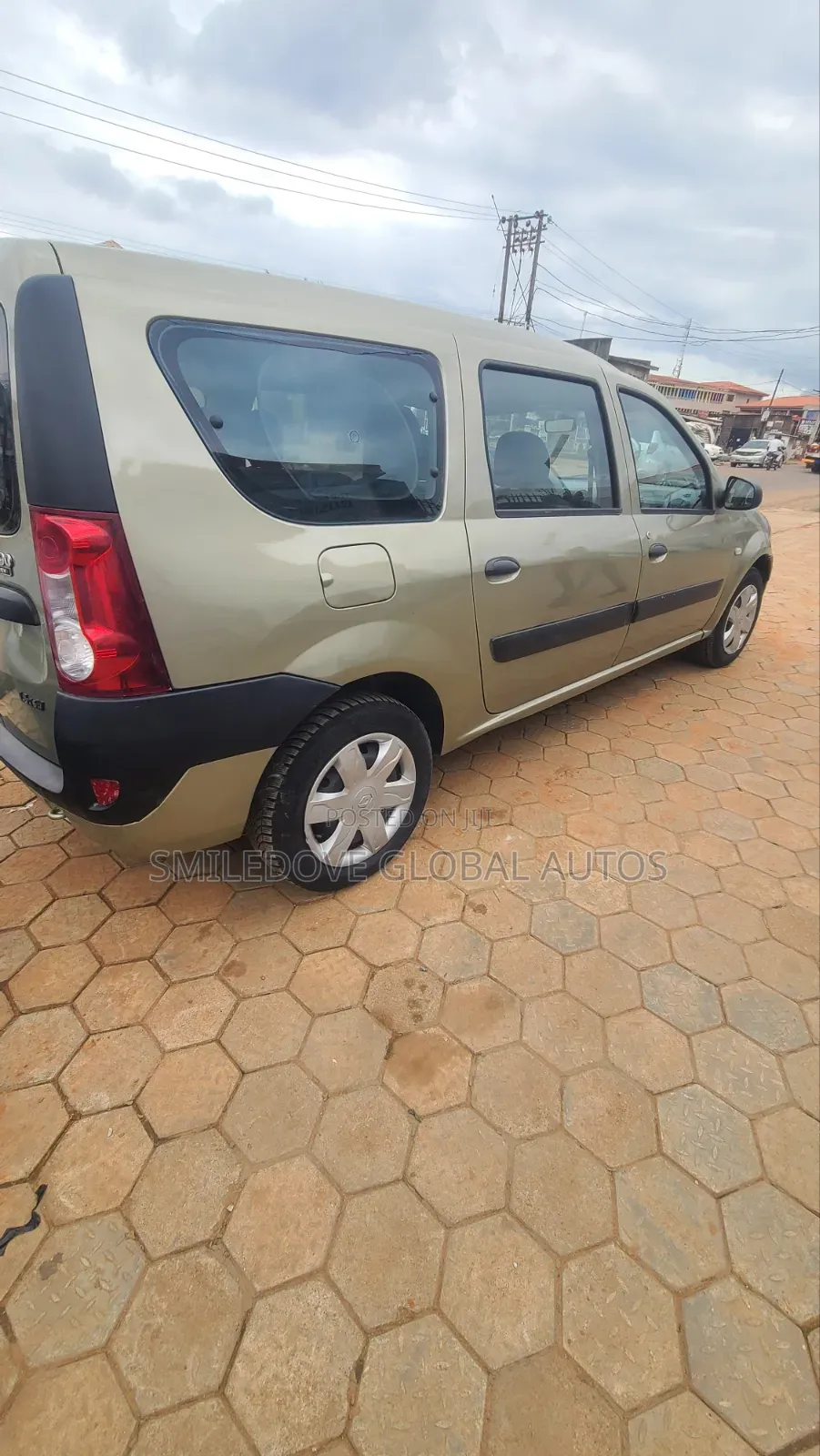 Renault Logan 1.6 2008 Green