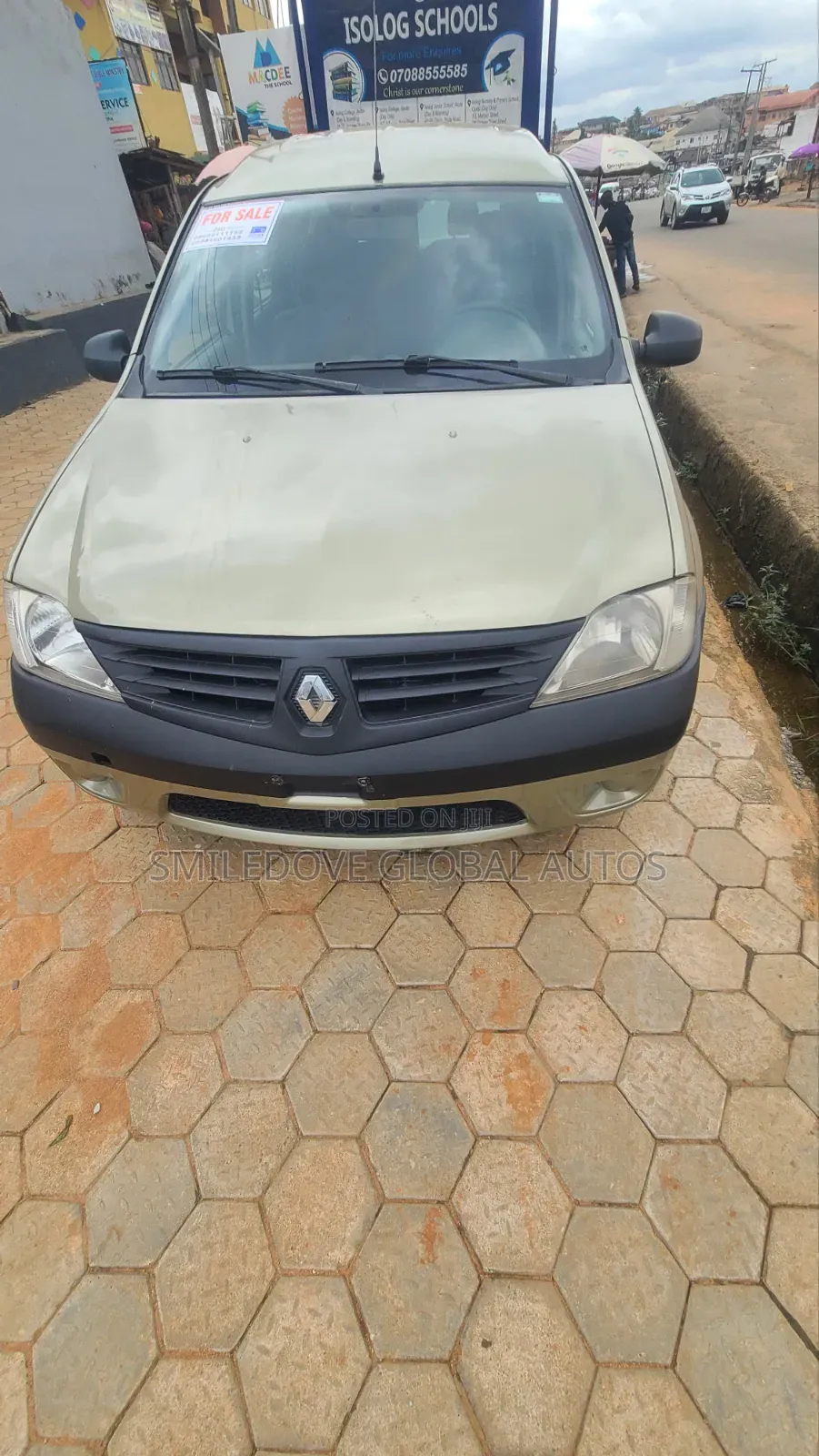 Renault Logan 1.6 2008 Green