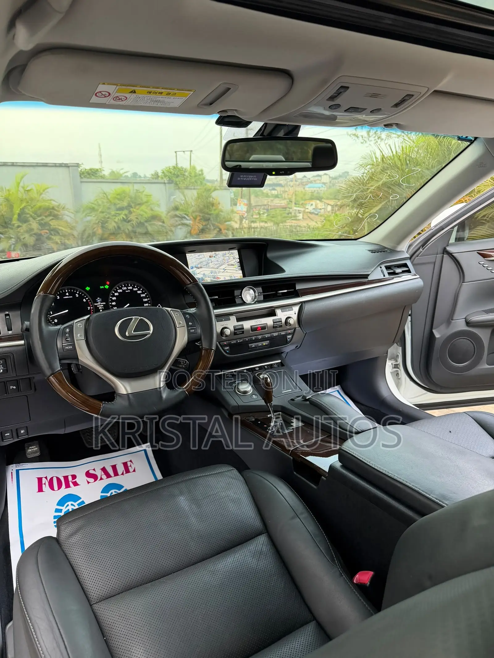 Lexus ES 350 FWD 2014 White