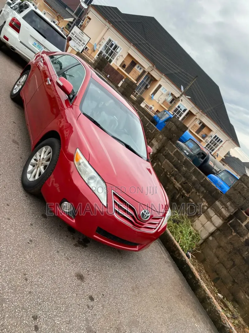 Toyota Camry LE 4dr Sedan (2.5L 4cyl 6AM) 2010 Red