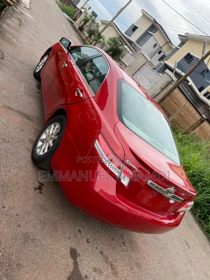 Toyota Camry LE 4dr Sedan (2.5L 4cyl 6AM) 2010 Red