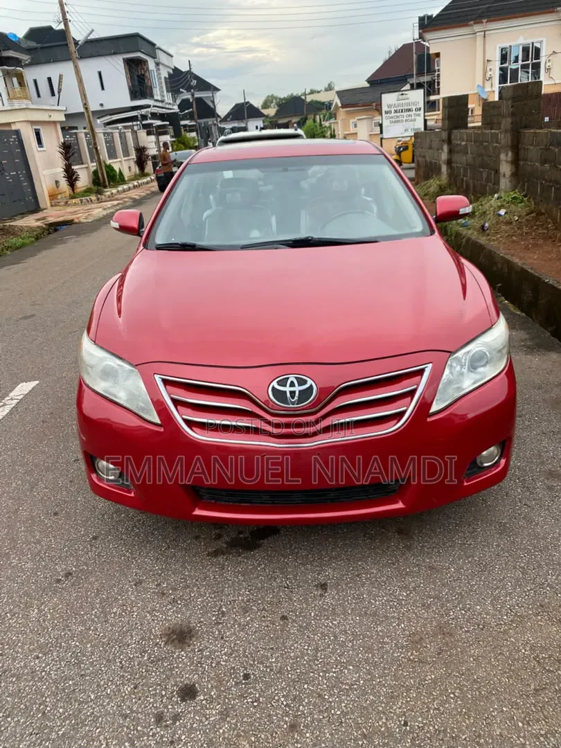 Toyota Camry LE 4dr Sedan (2.5L 4cyl 6AM) 2010 Red