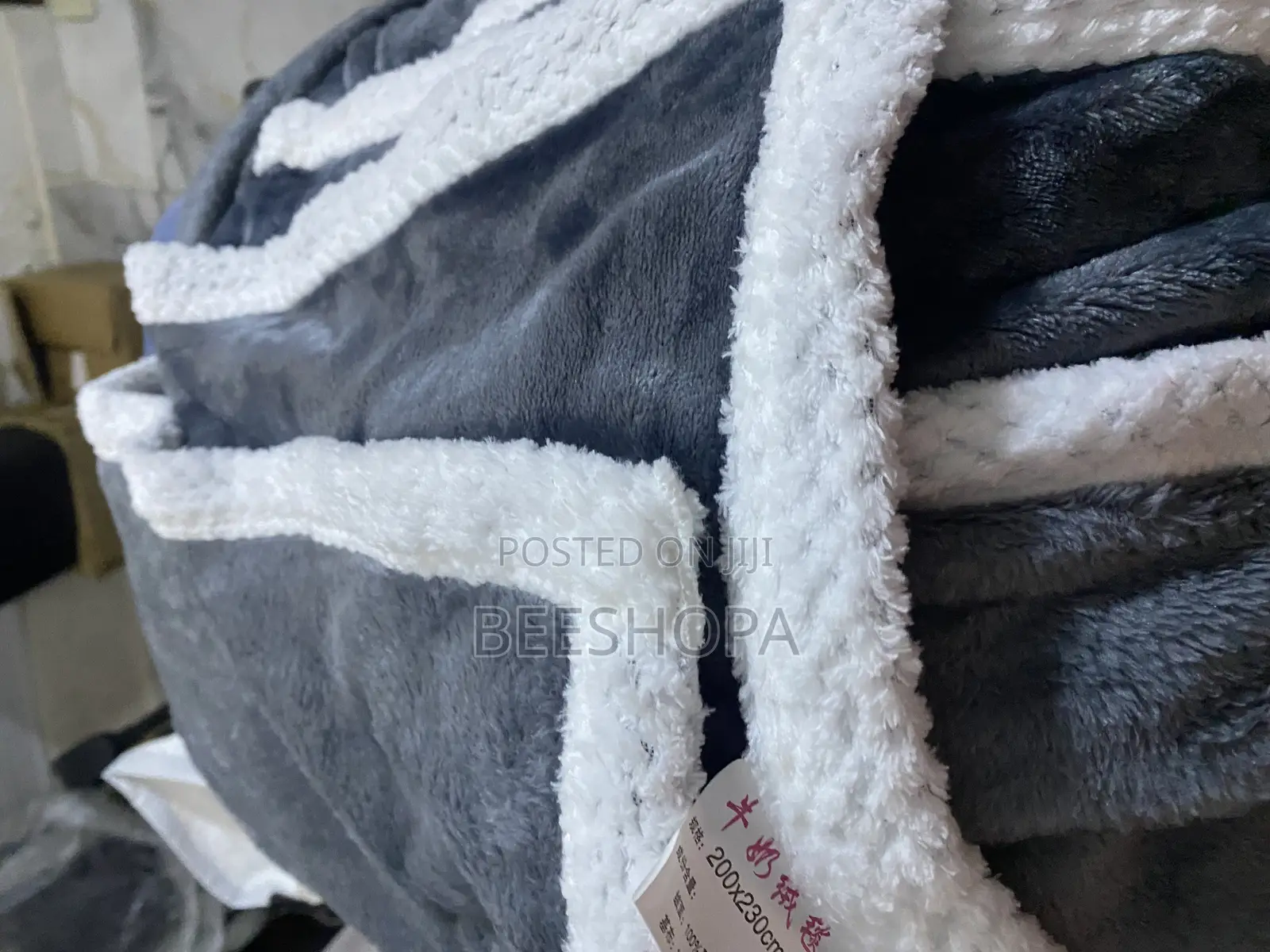 Milk Velvet Blanket With Edge Trim