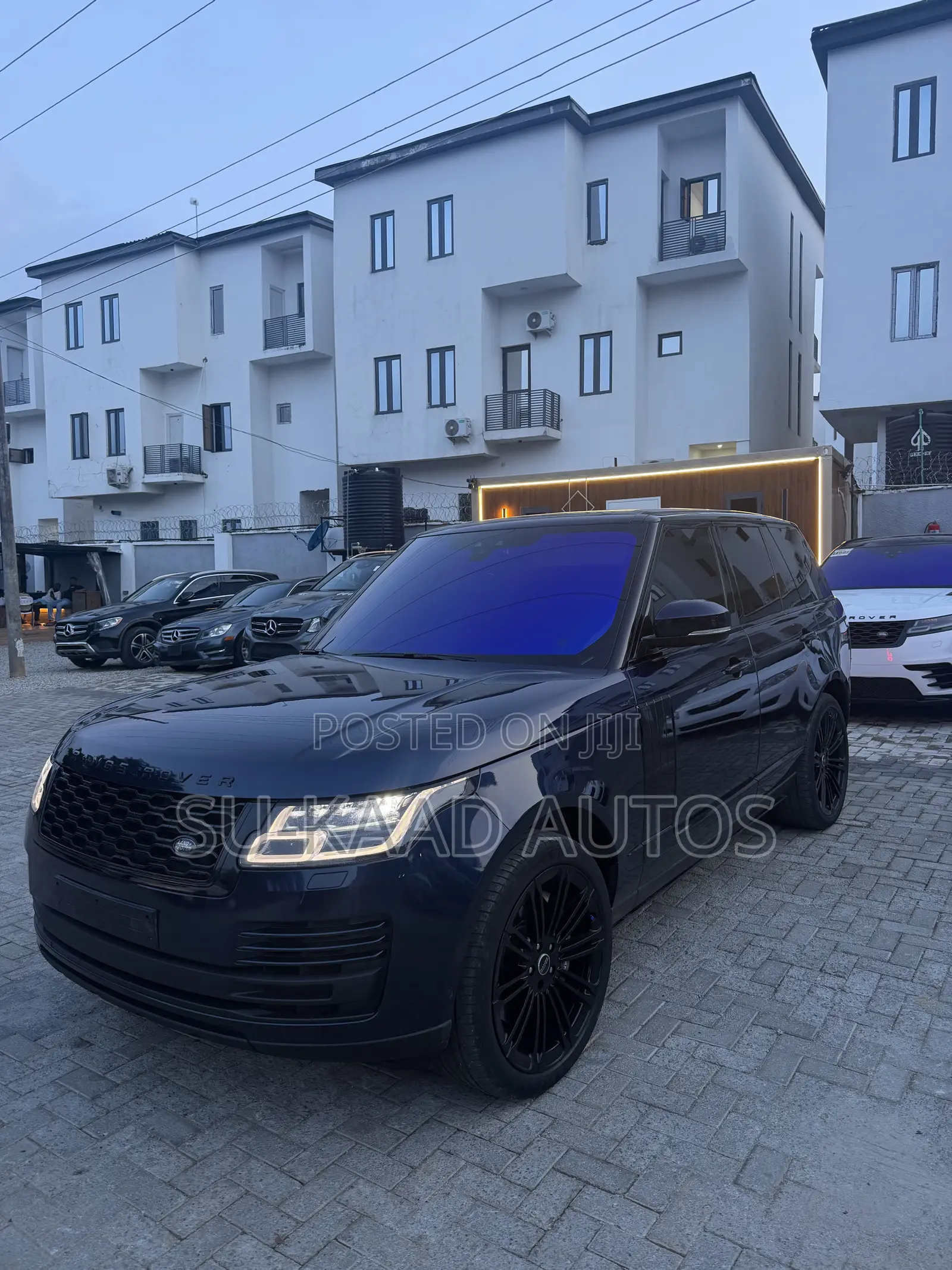 Land Rover Range Rover Evoque 2022 Blue