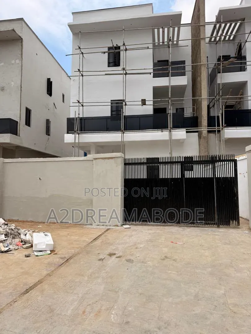 4bdrm Duplex in Ogudu Gra for sale