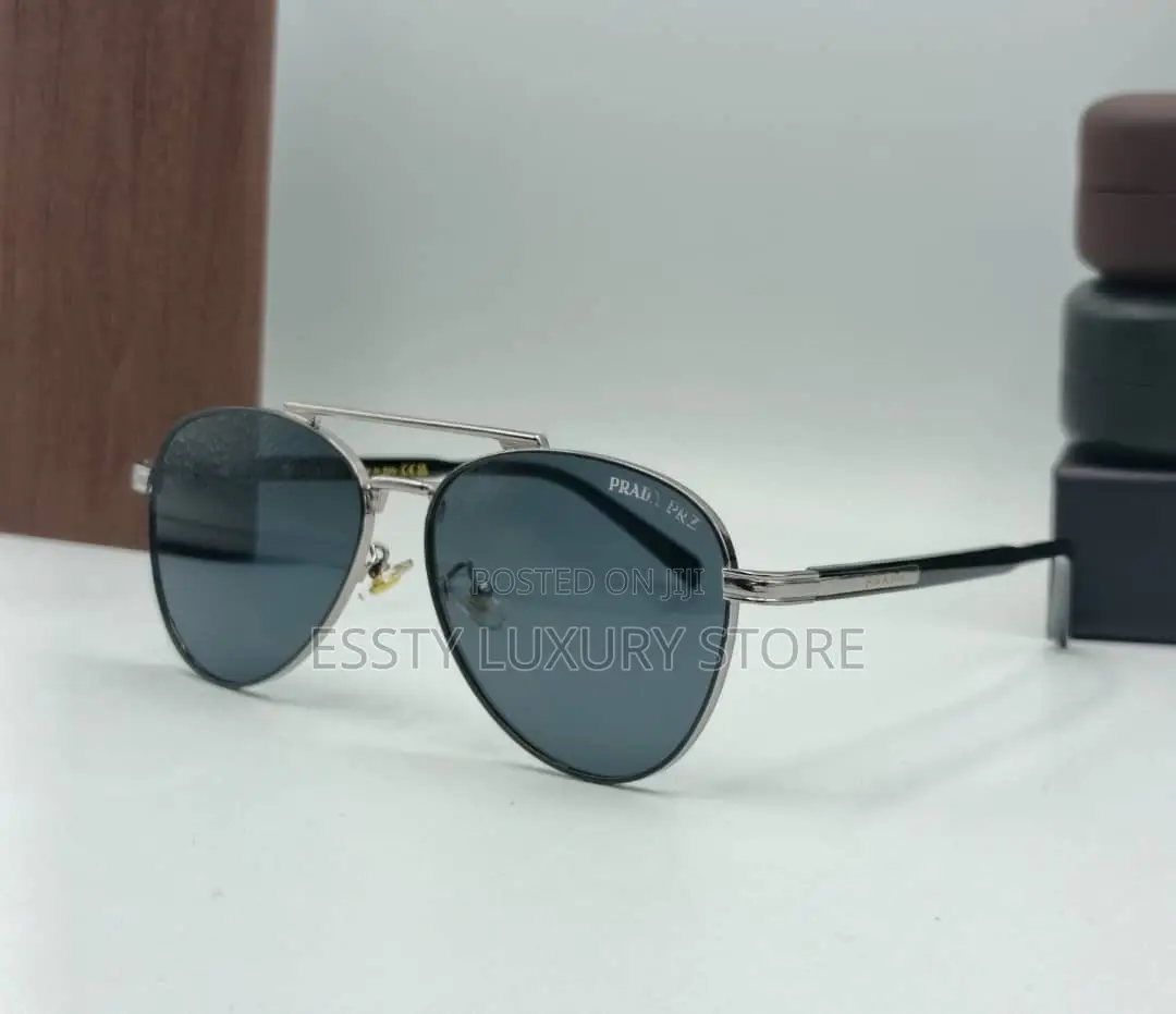 High Quality Luxury Prada Glasses
