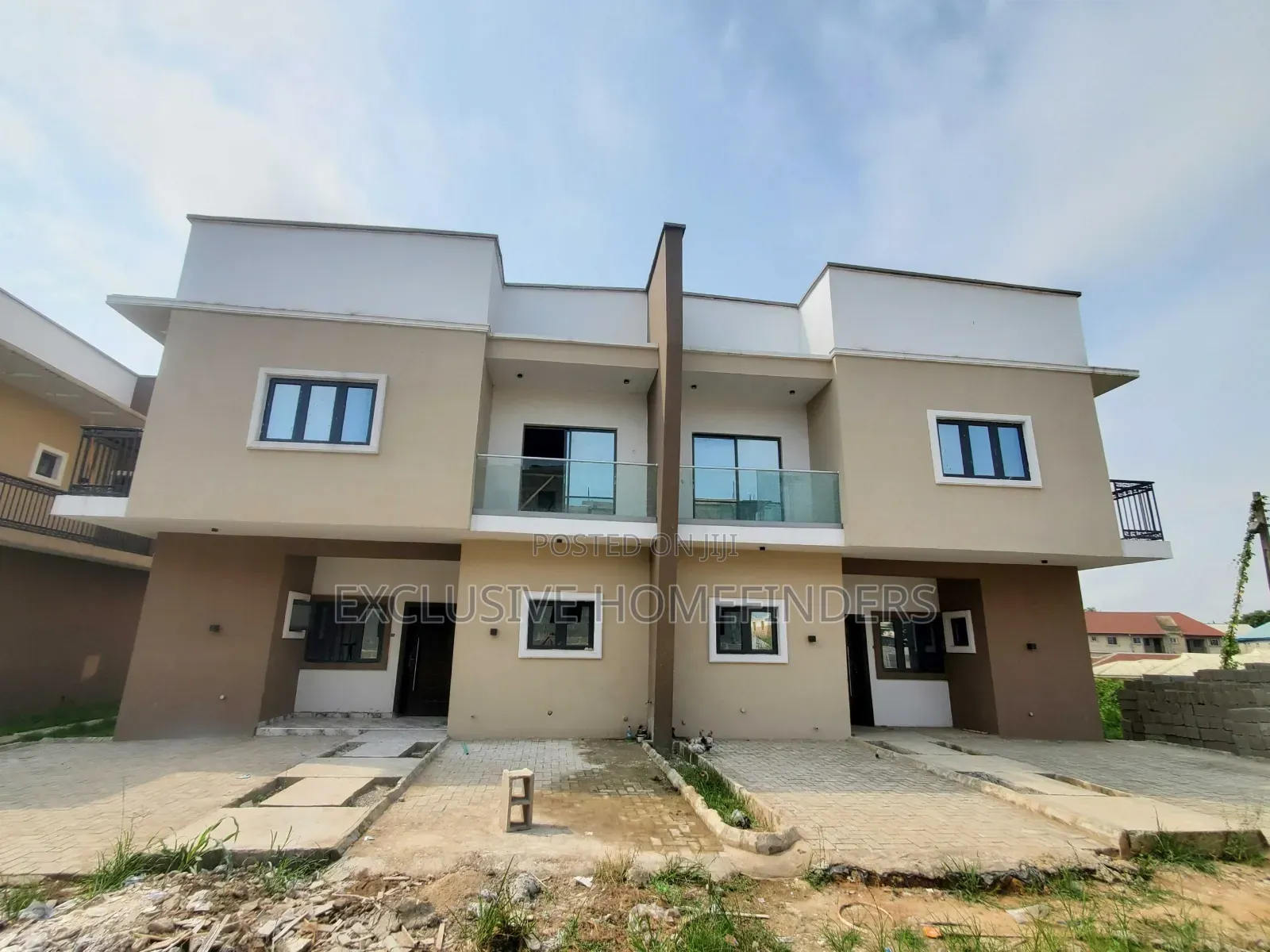 4bdrm Townhouse/Terrace in Rose Gardens, Isheri North for sale