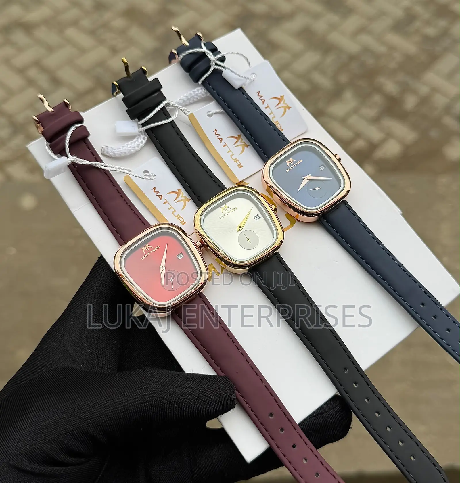 Matturi Leather Classic Watch