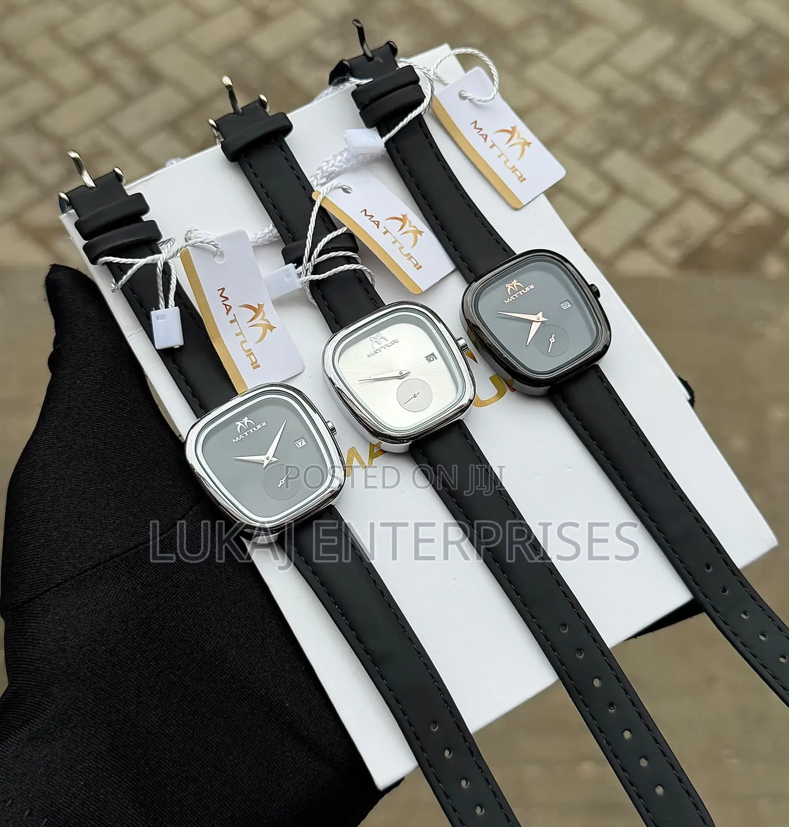 Matturi Leather Classic Watch