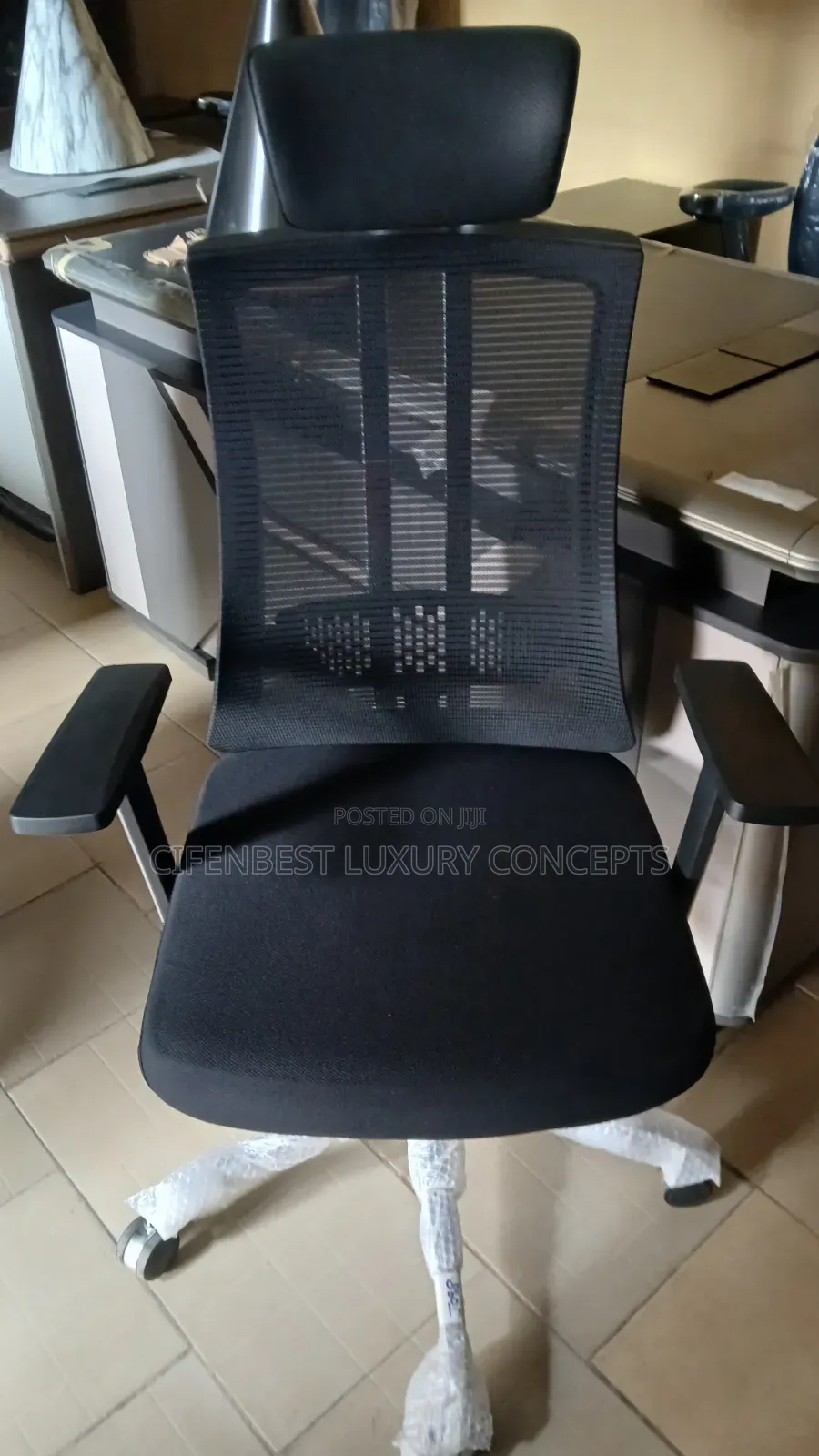 Armed Office Chair in Netback and Fabric Seat With Headrest