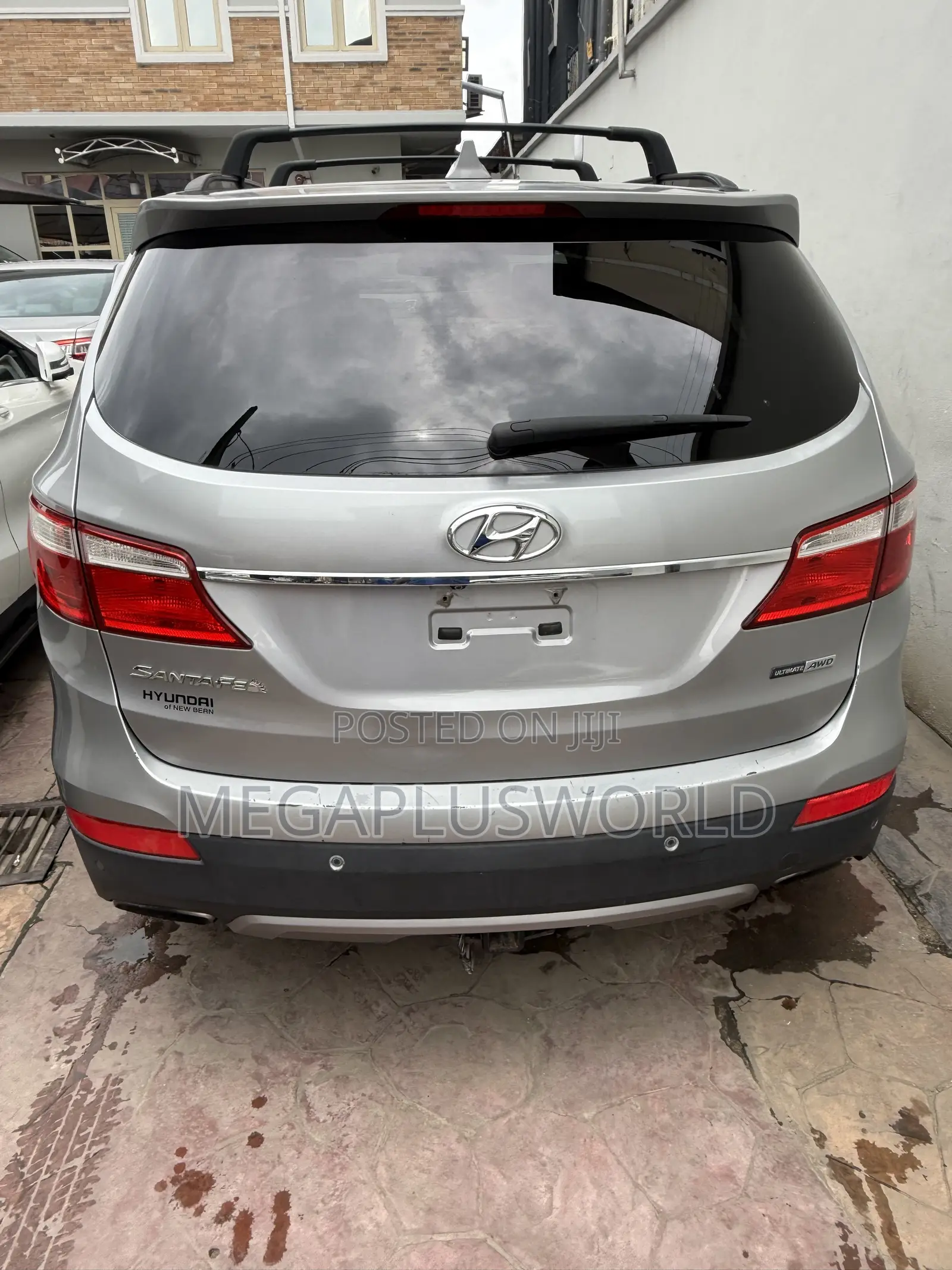 Hyundai Santa Fe Limited w/Saddle Interior 4dr SUV (3.3L 6cyl 6A) 2015