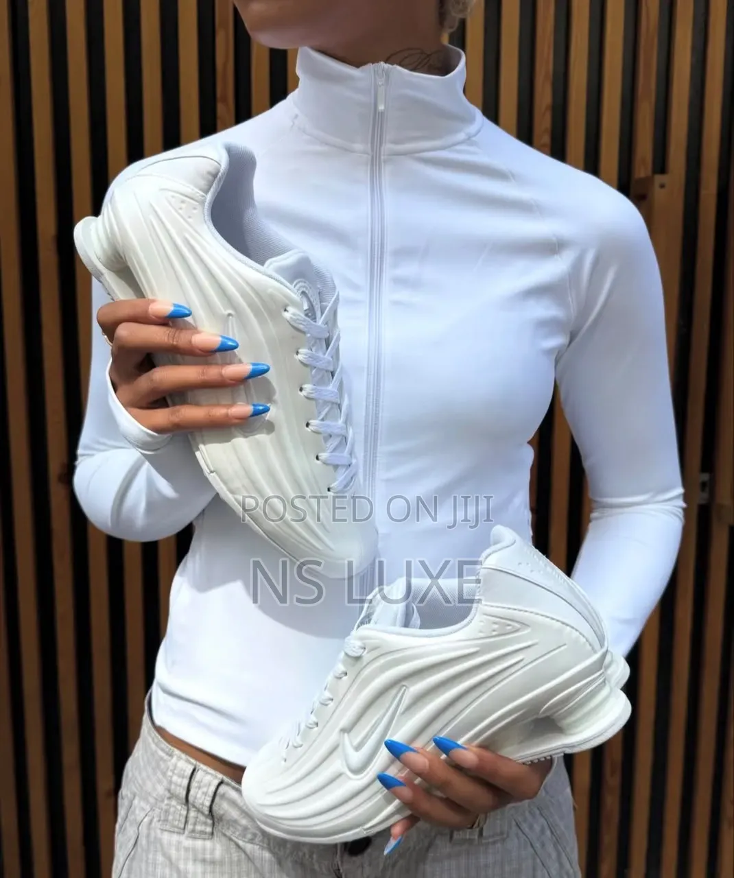 *Nike Shox R4 “ Racer Blue “